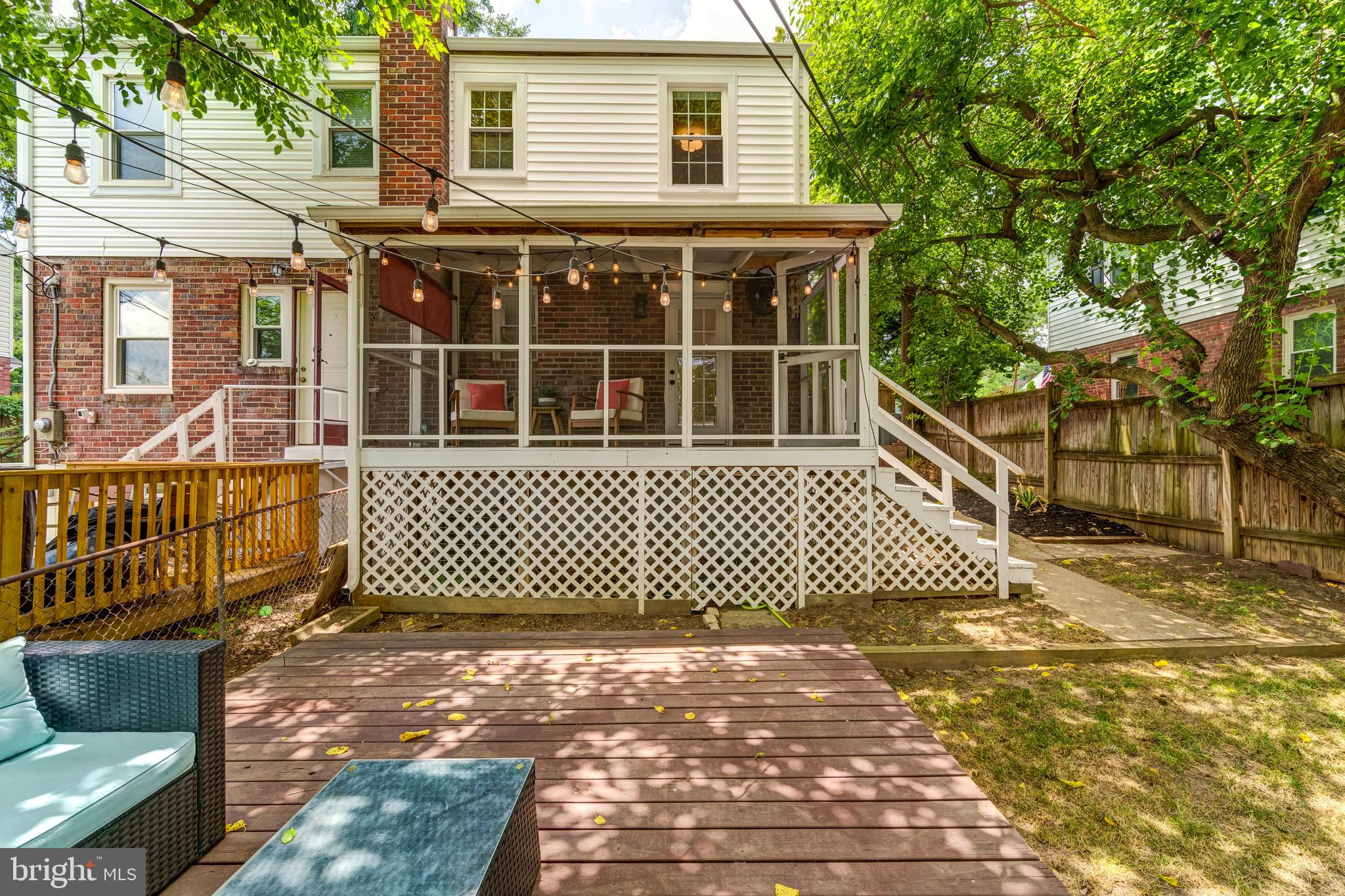 2130 FARRINGTON AVENUE