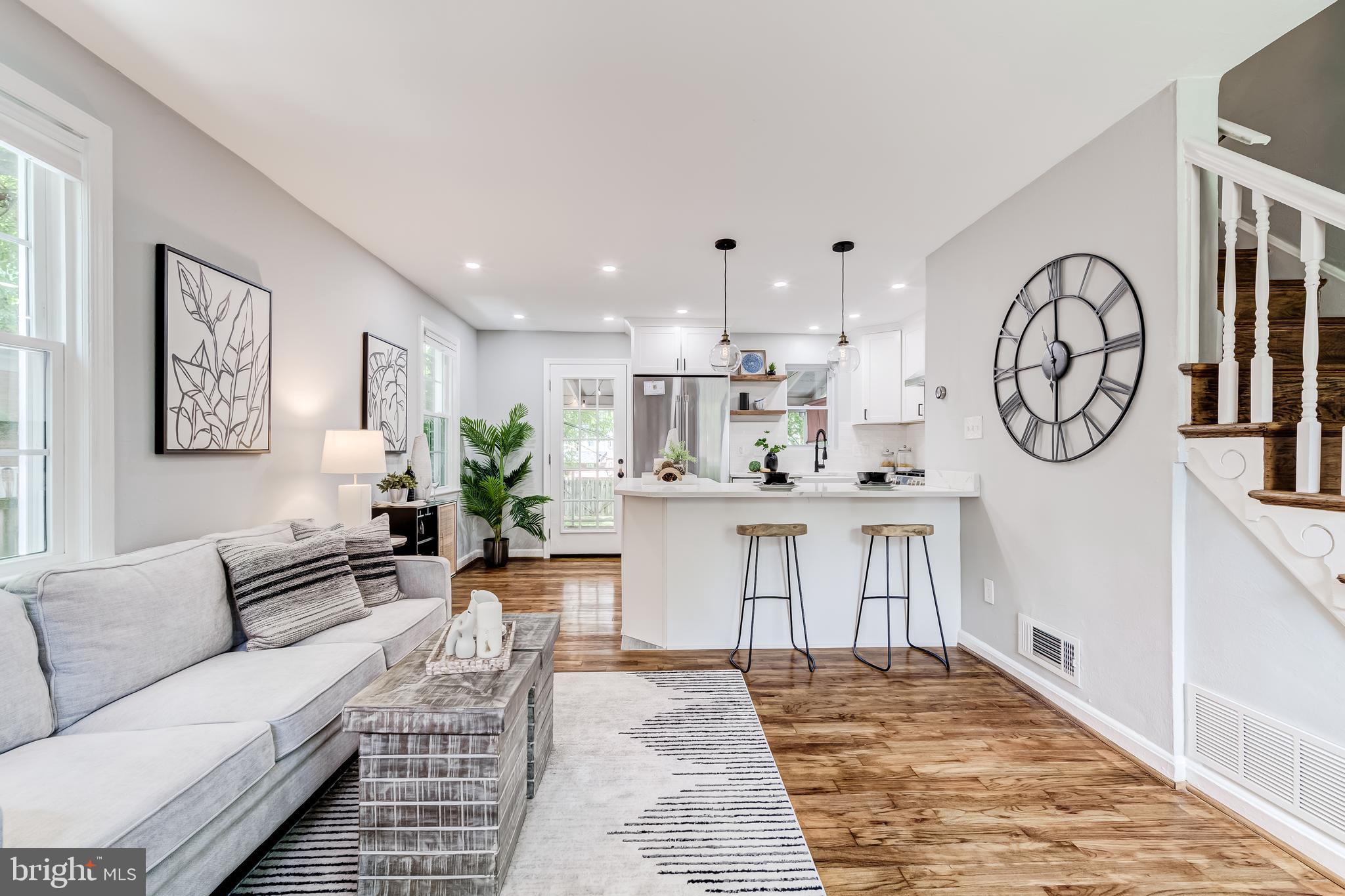 2130 FARRINGTON AVENUE