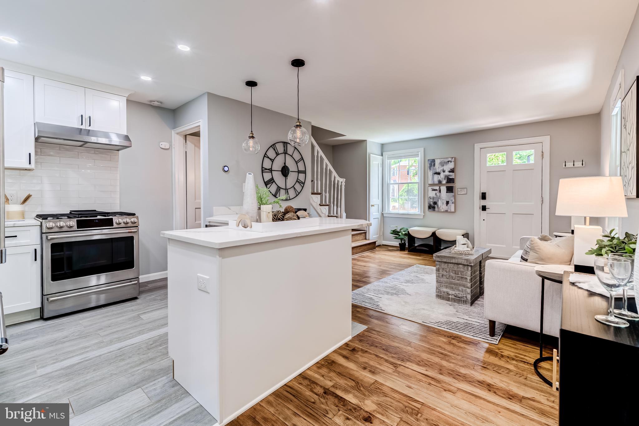 2130 FARRINGTON AVENUE