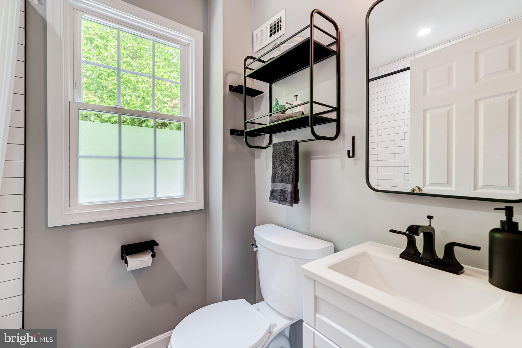 2130 FARRINGTON AVENUE