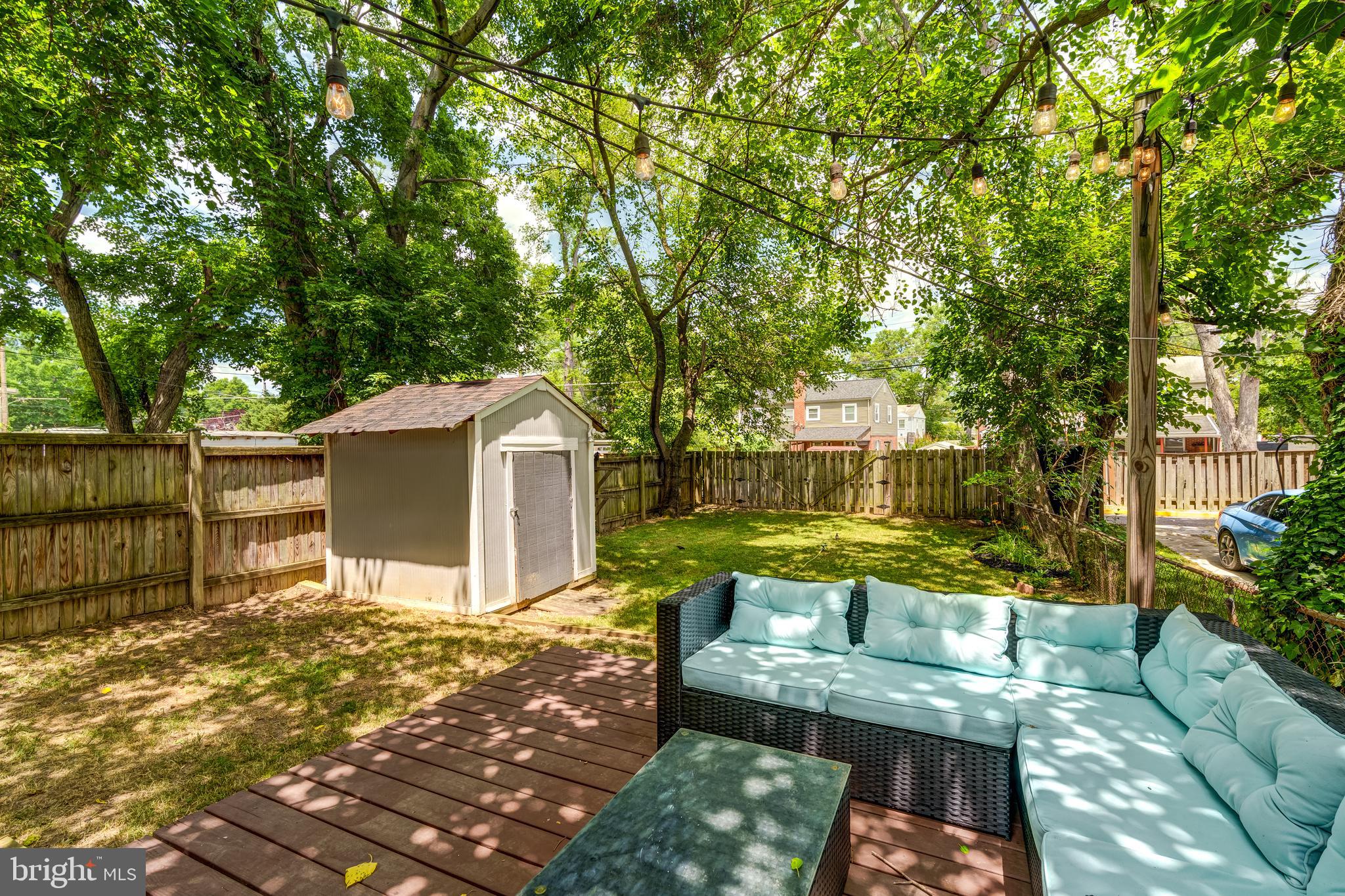 2130 FARRINGTON AVENUE