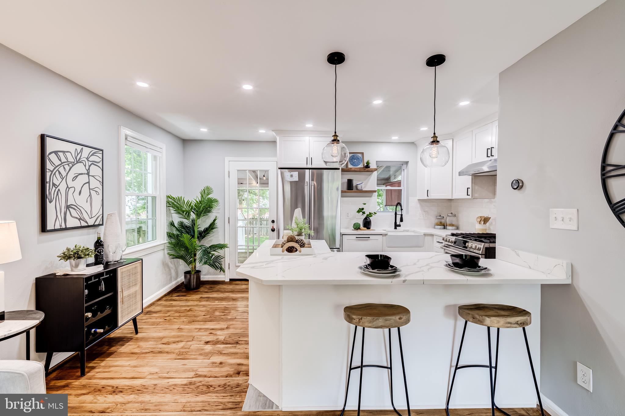 2130 FARRINGTON AVENUE