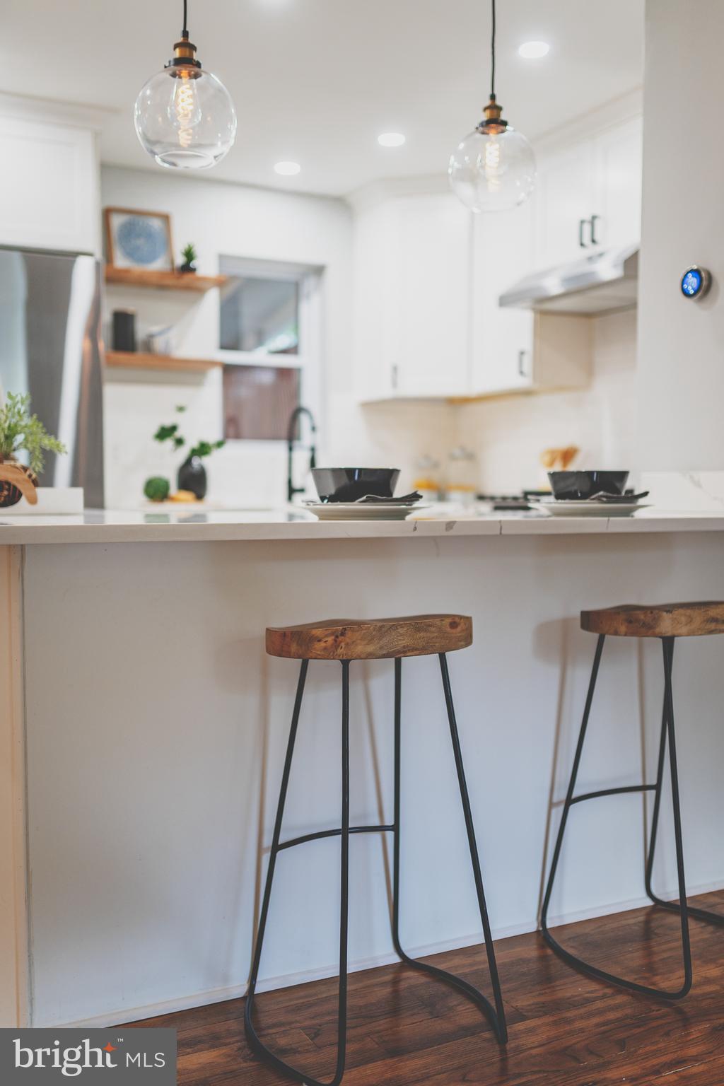 2130 FARRINGTON AVENUE