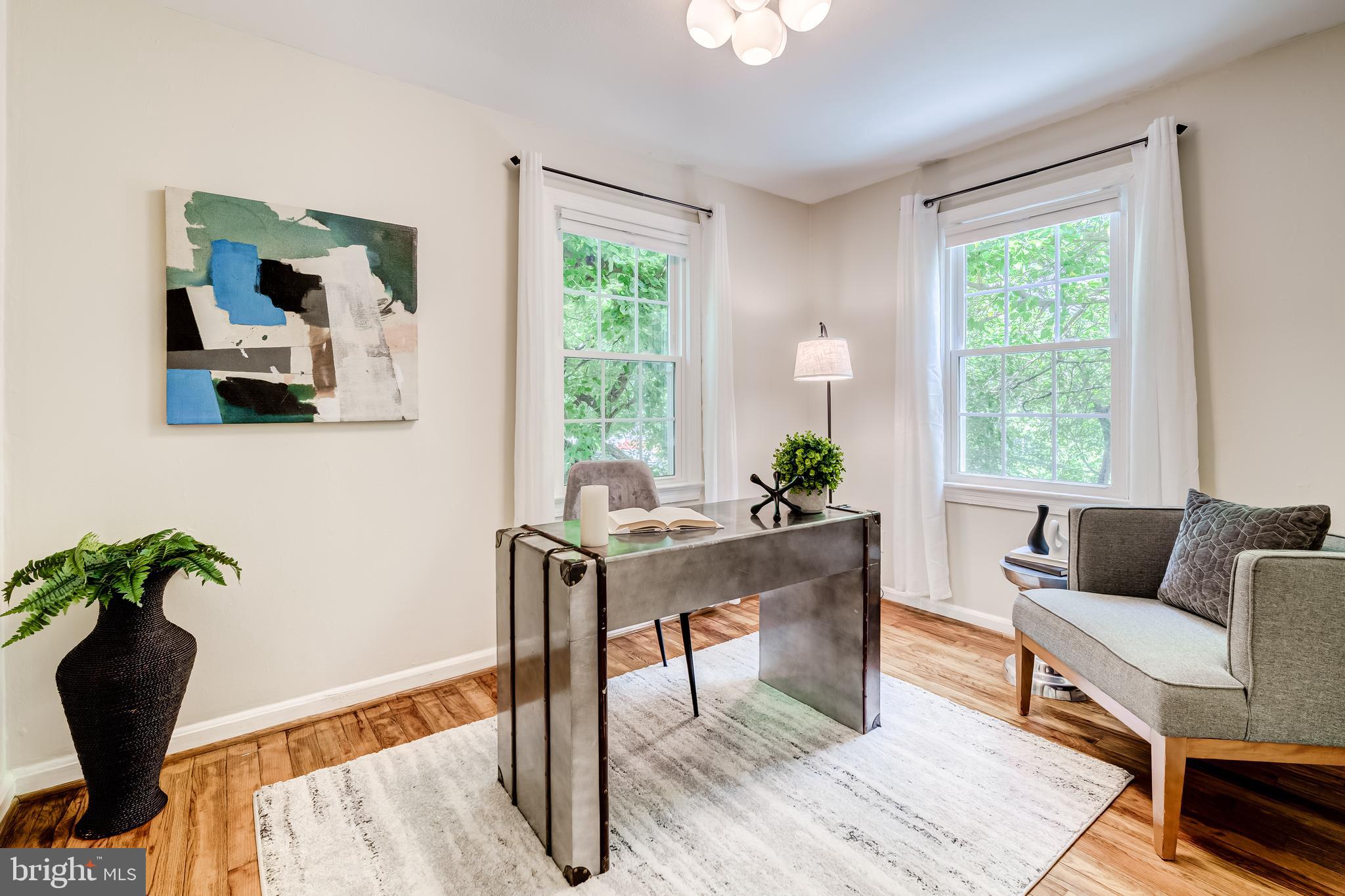 2130 FARRINGTON AVENUE