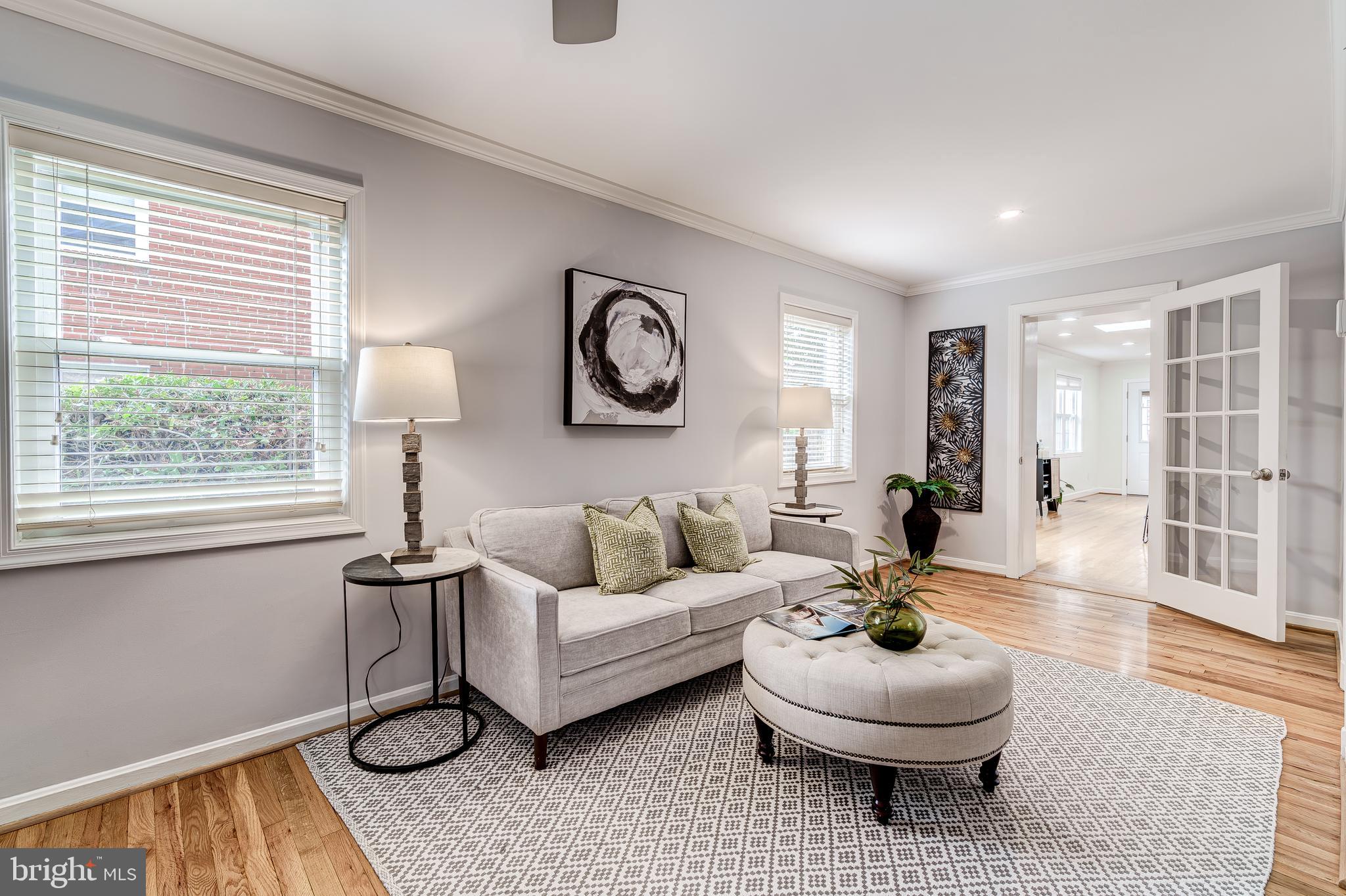 2215 ARLINGTON TERRACE