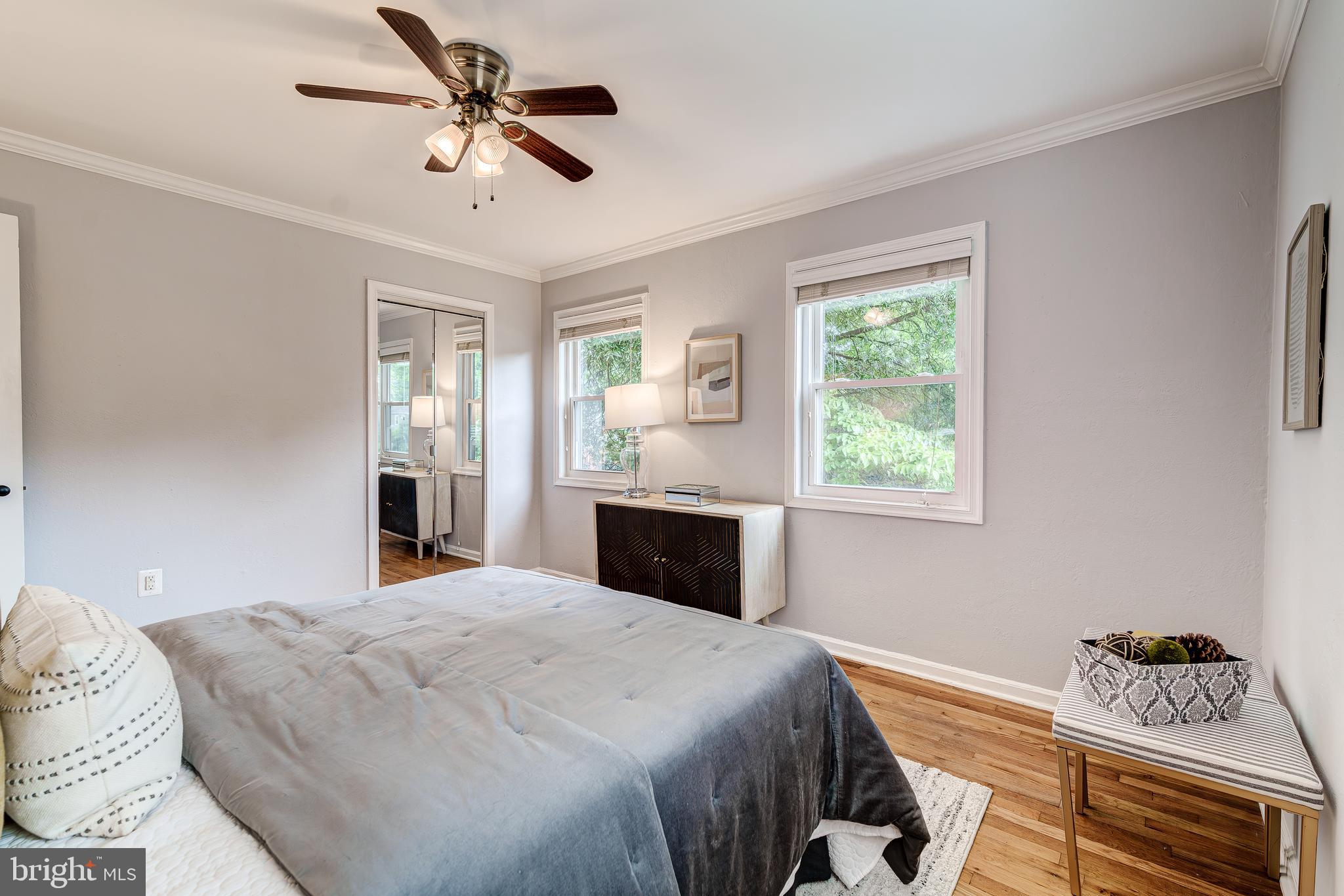 2215 ARLINGTON TERRACE