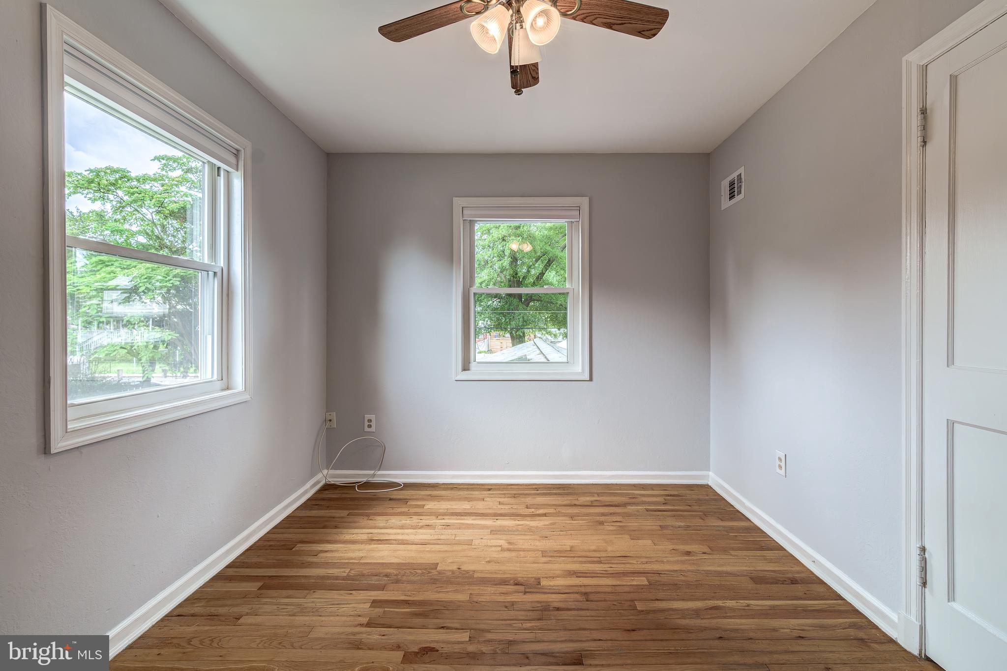 2215 ARLINGTON TERRACE