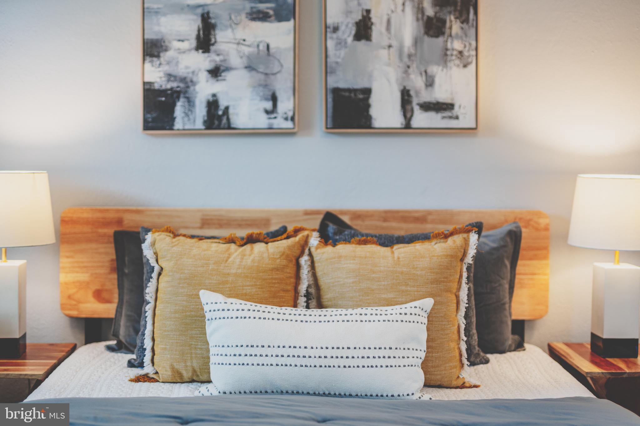 2215 ARLINGTON TERRACE