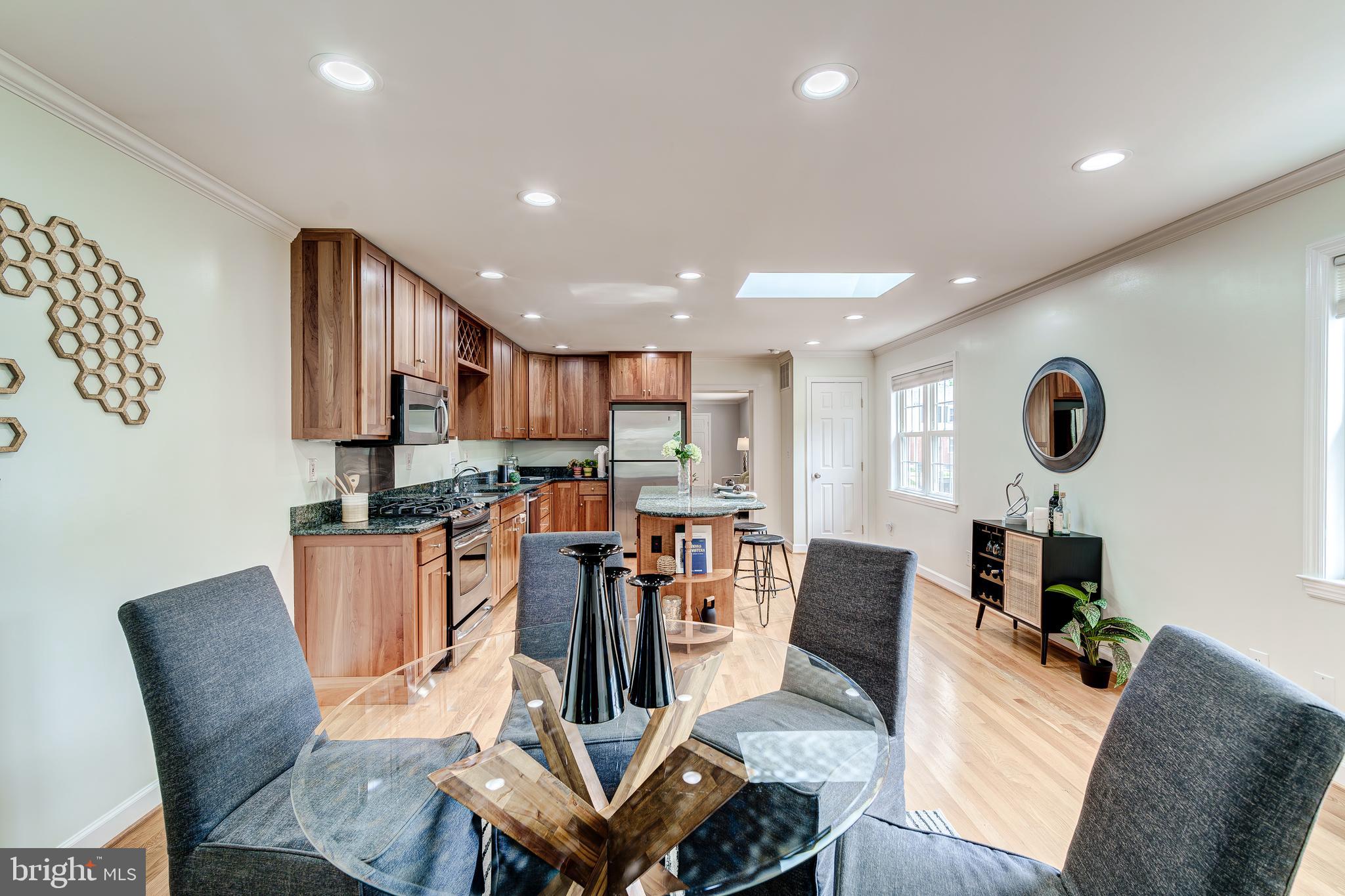 2215 ARLINGTON TERRACE