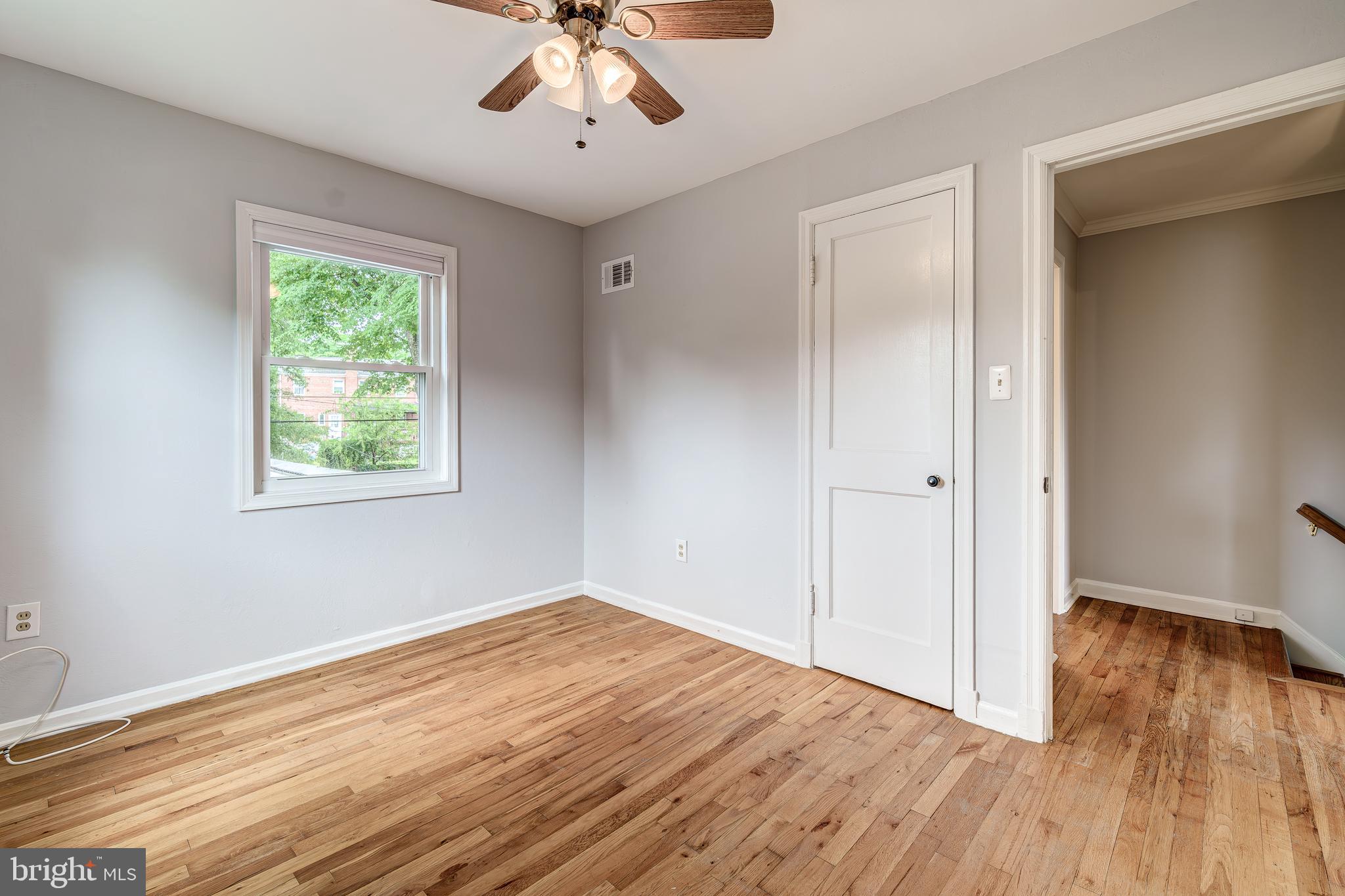 2215 ARLINGTON TERRACE