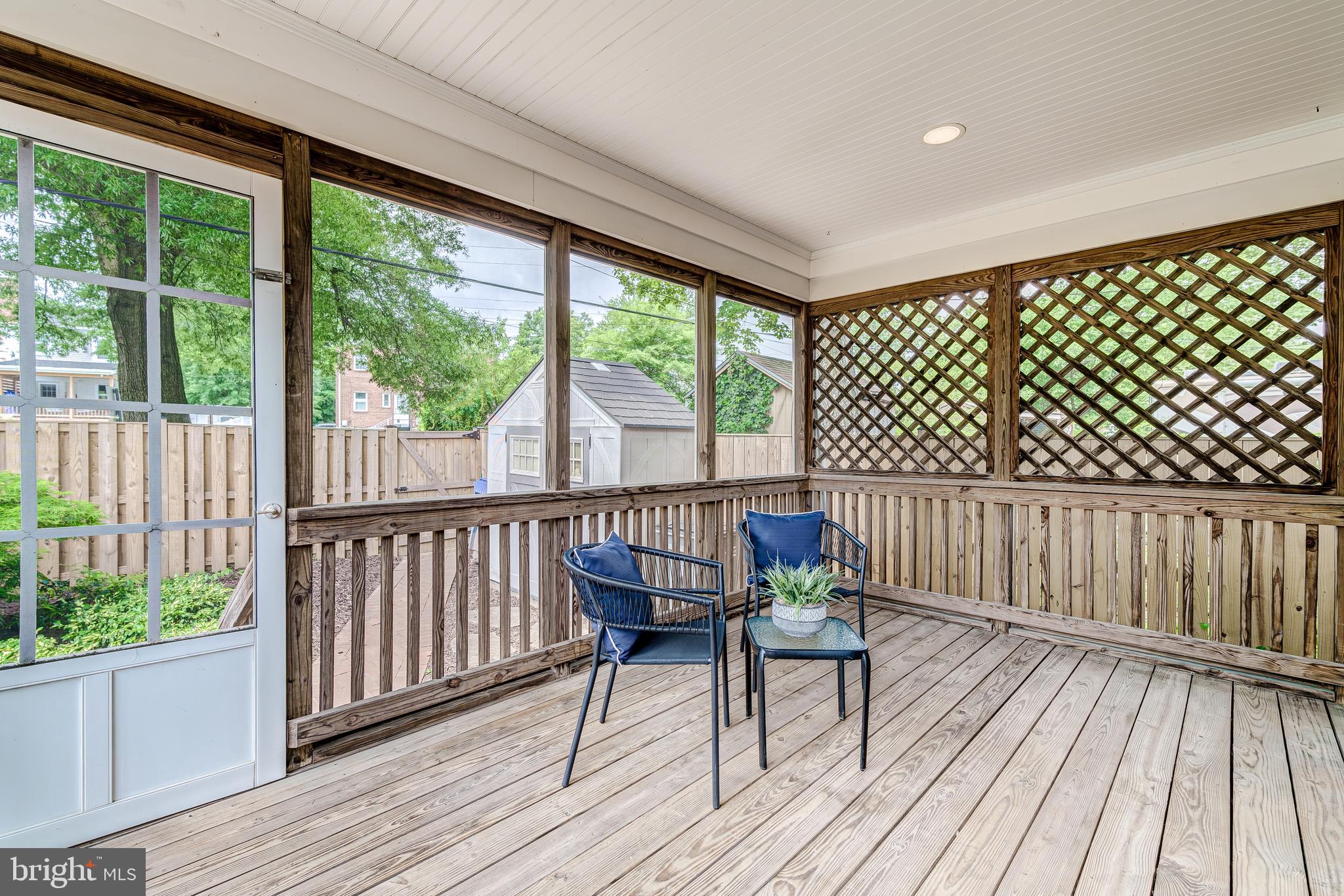 2215 ARLINGTON TERRACE