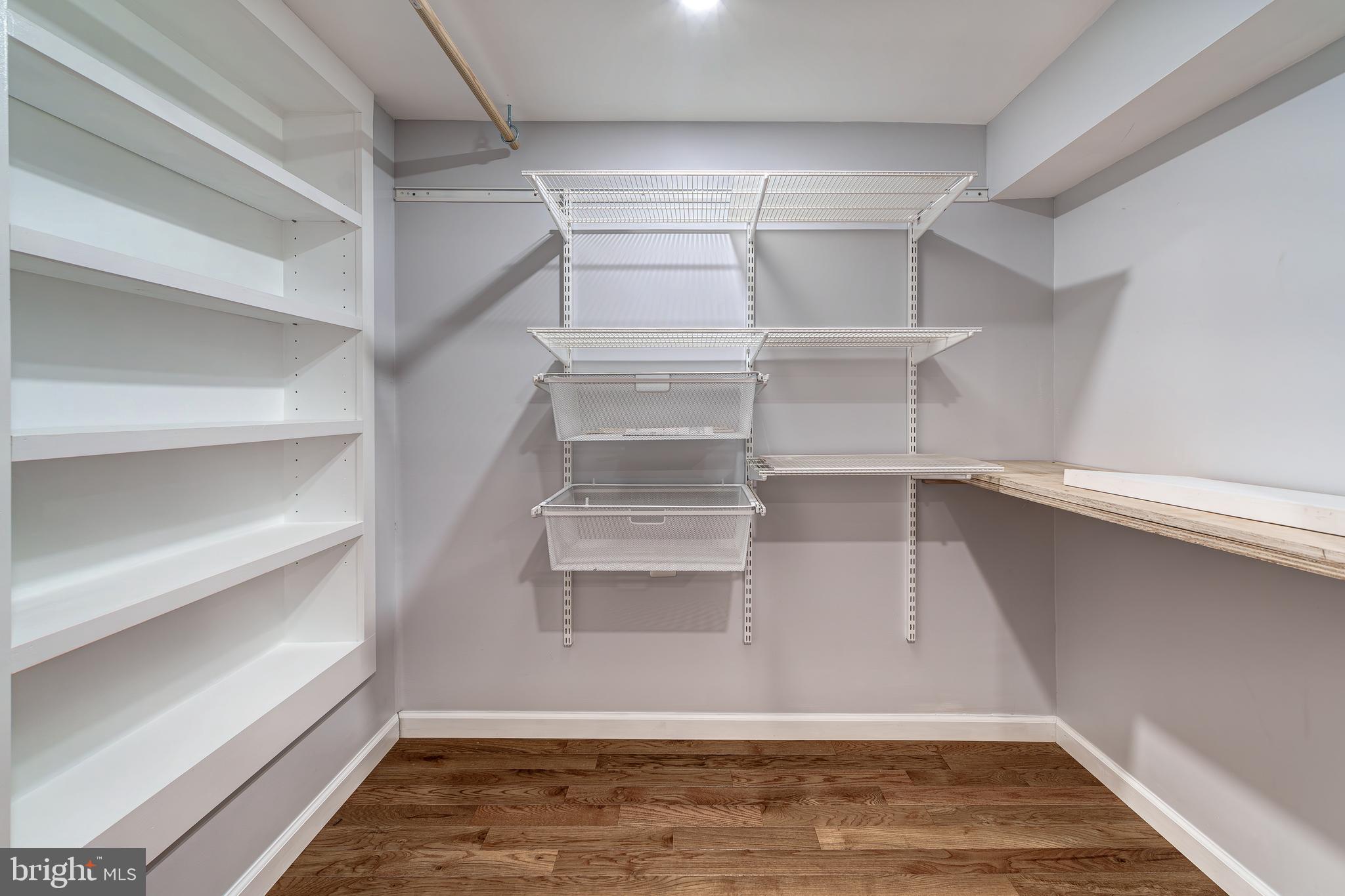 2215 ARLINGTON TERRACE