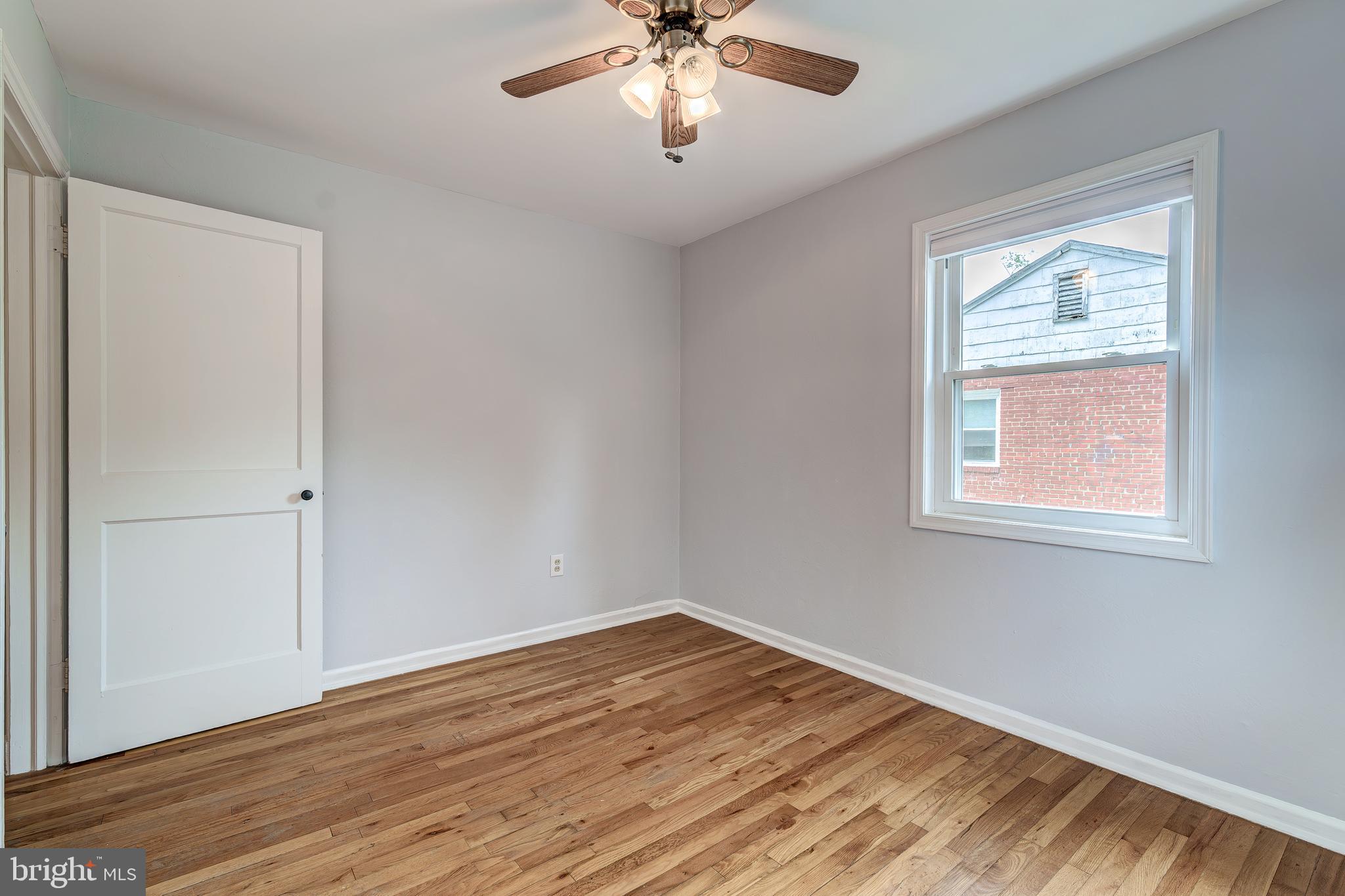 2215 ARLINGTON TERRACE