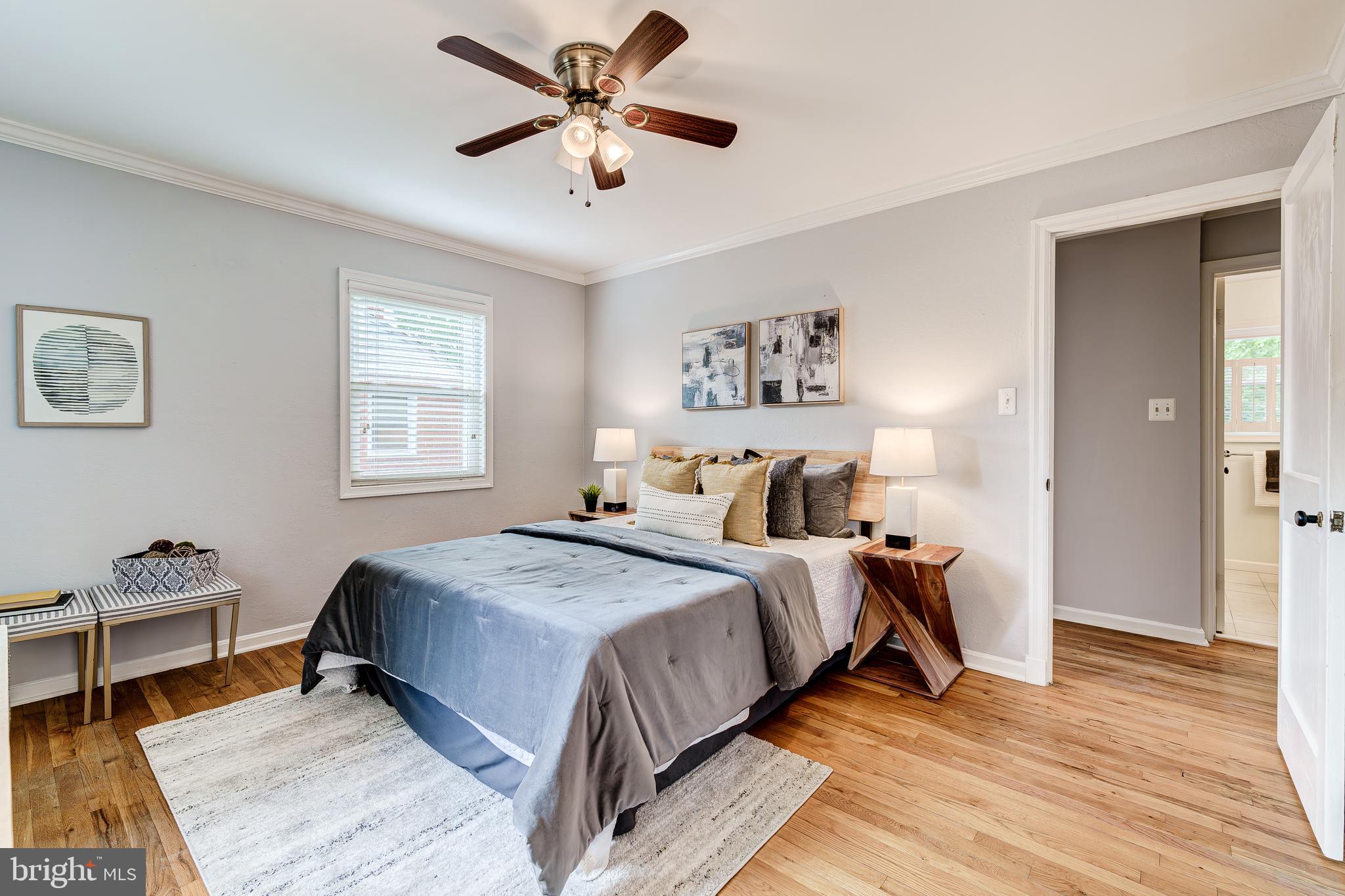 2215 ARLINGTON TERRACE