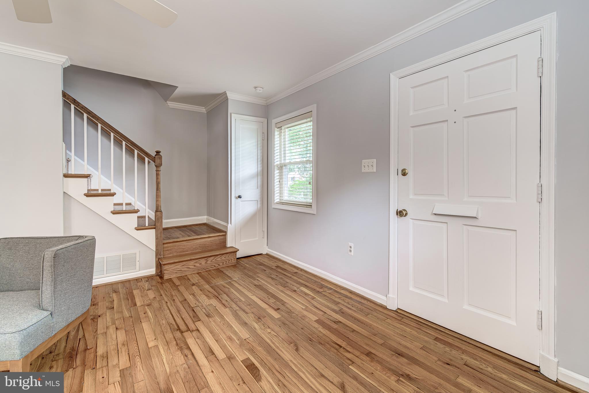 2215 ARLINGTON TERRACE