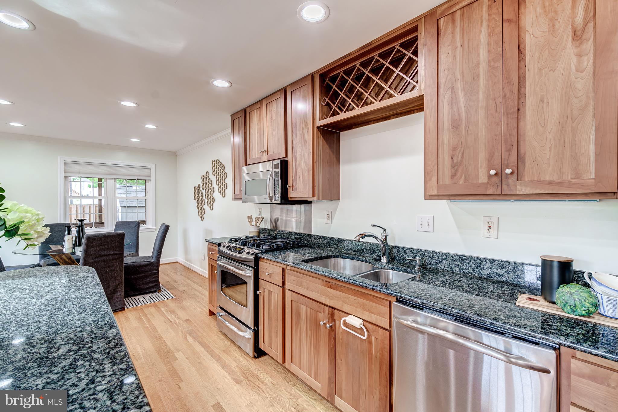 2215 ARLINGTON TERRACE