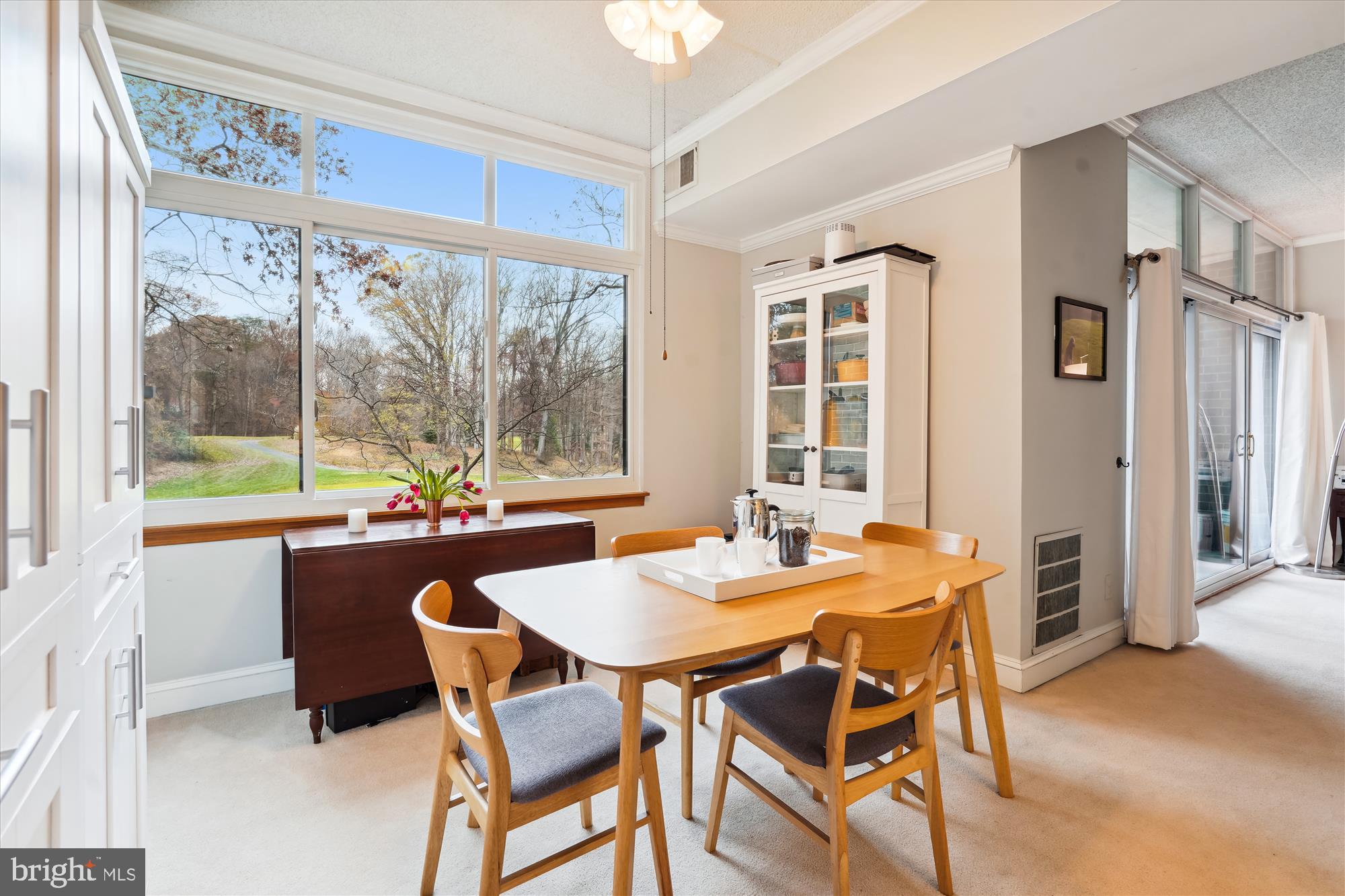 2122 GREEN WATCH WAY 200