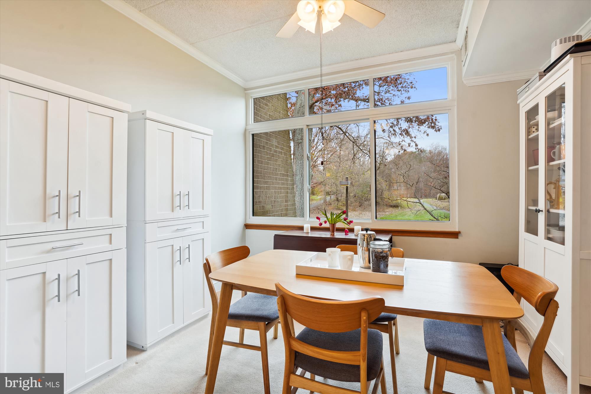 2122 GREEN WATCH WAY 200