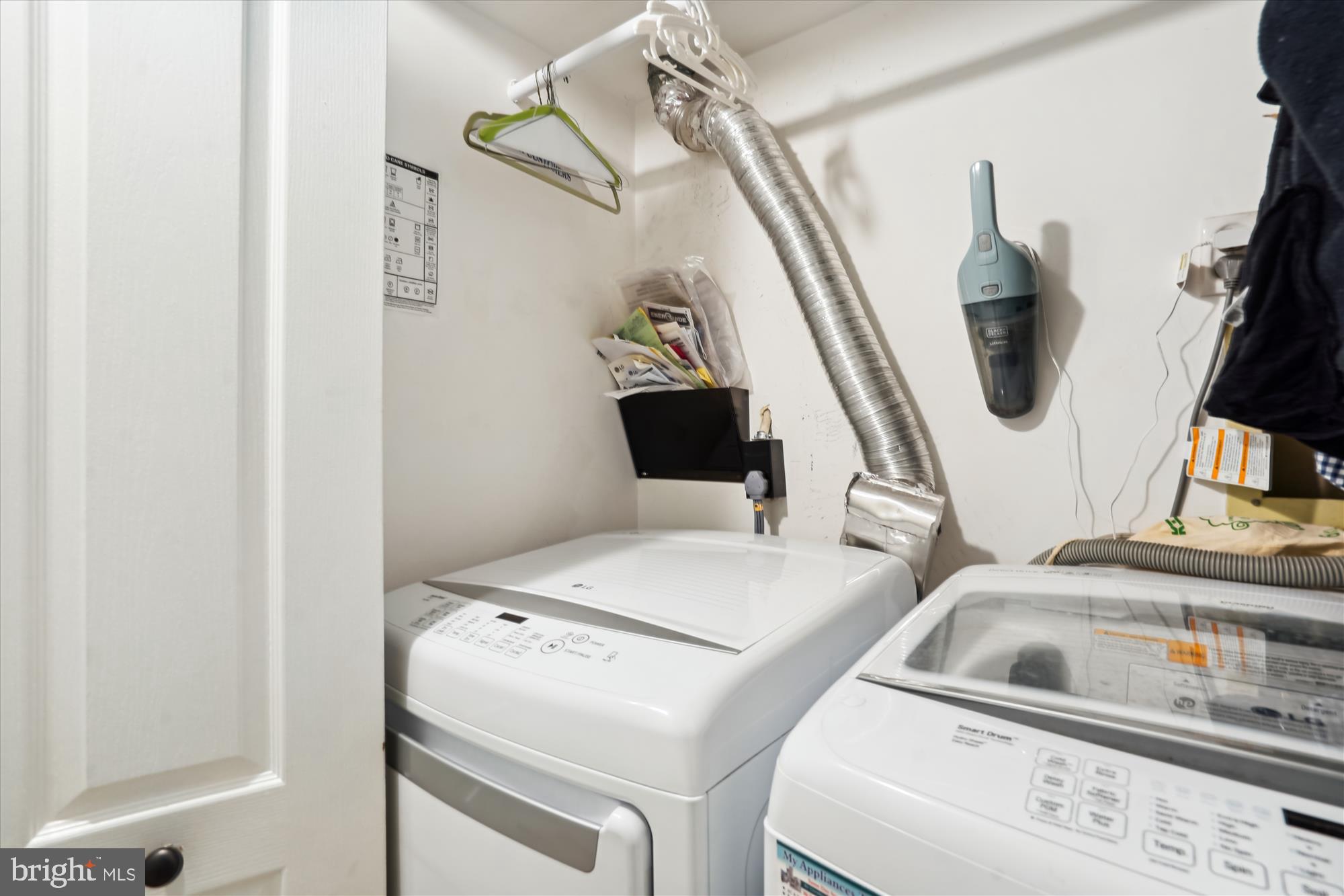 2122 GREEN WATCH WAY 200