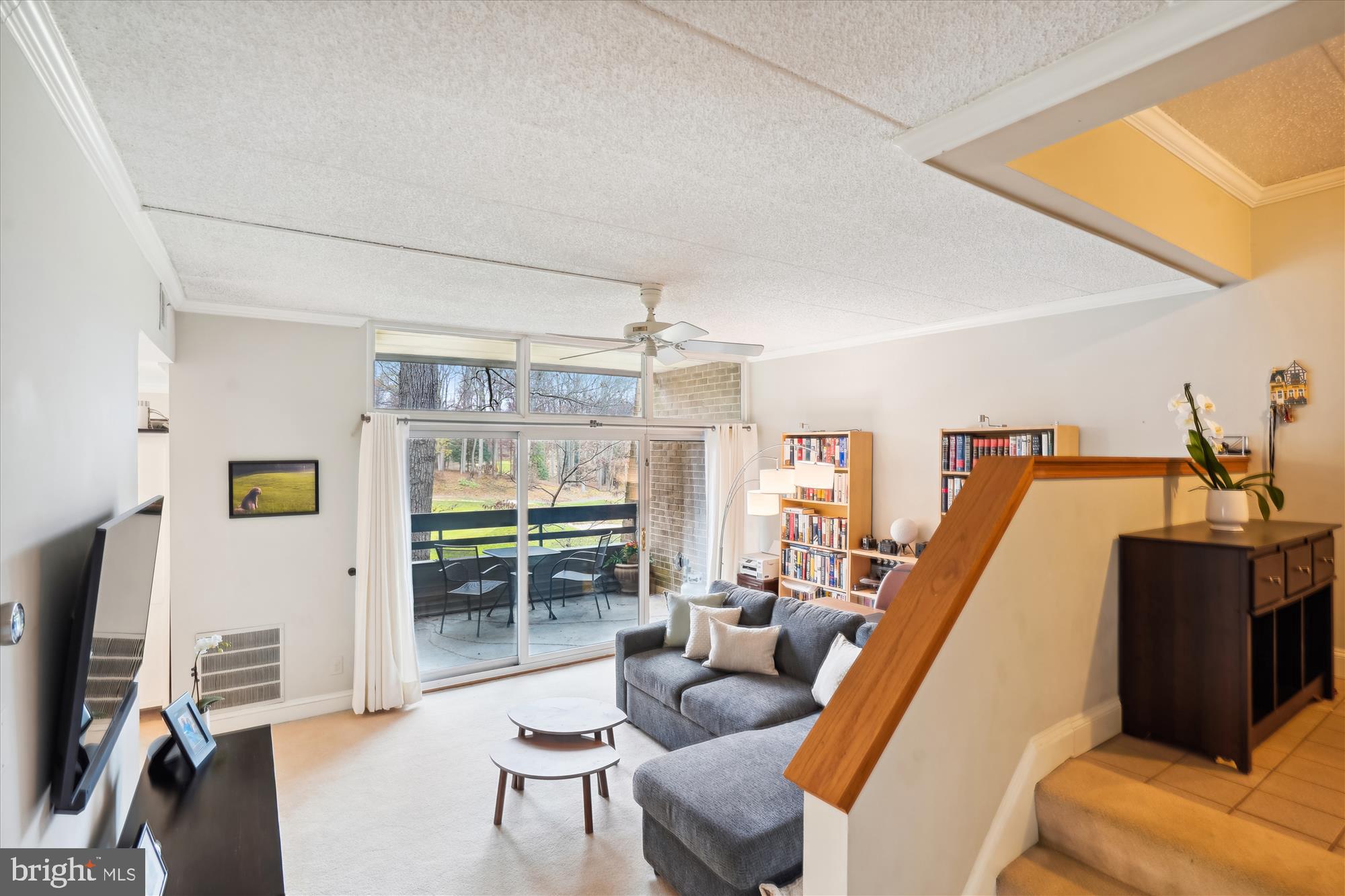 2122 GREEN WATCH WAY 200