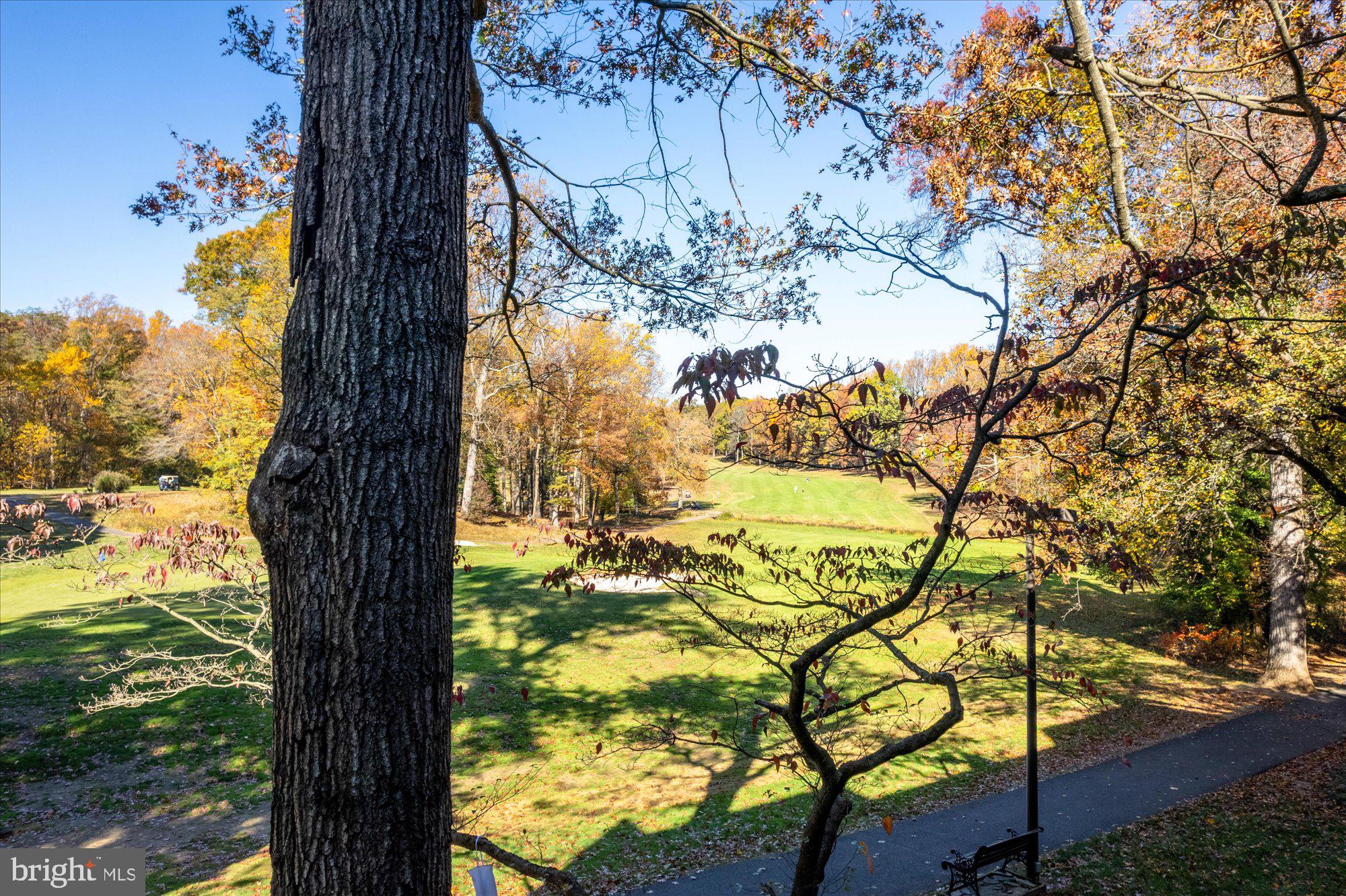 2122 GREEN WATCH WAY 200