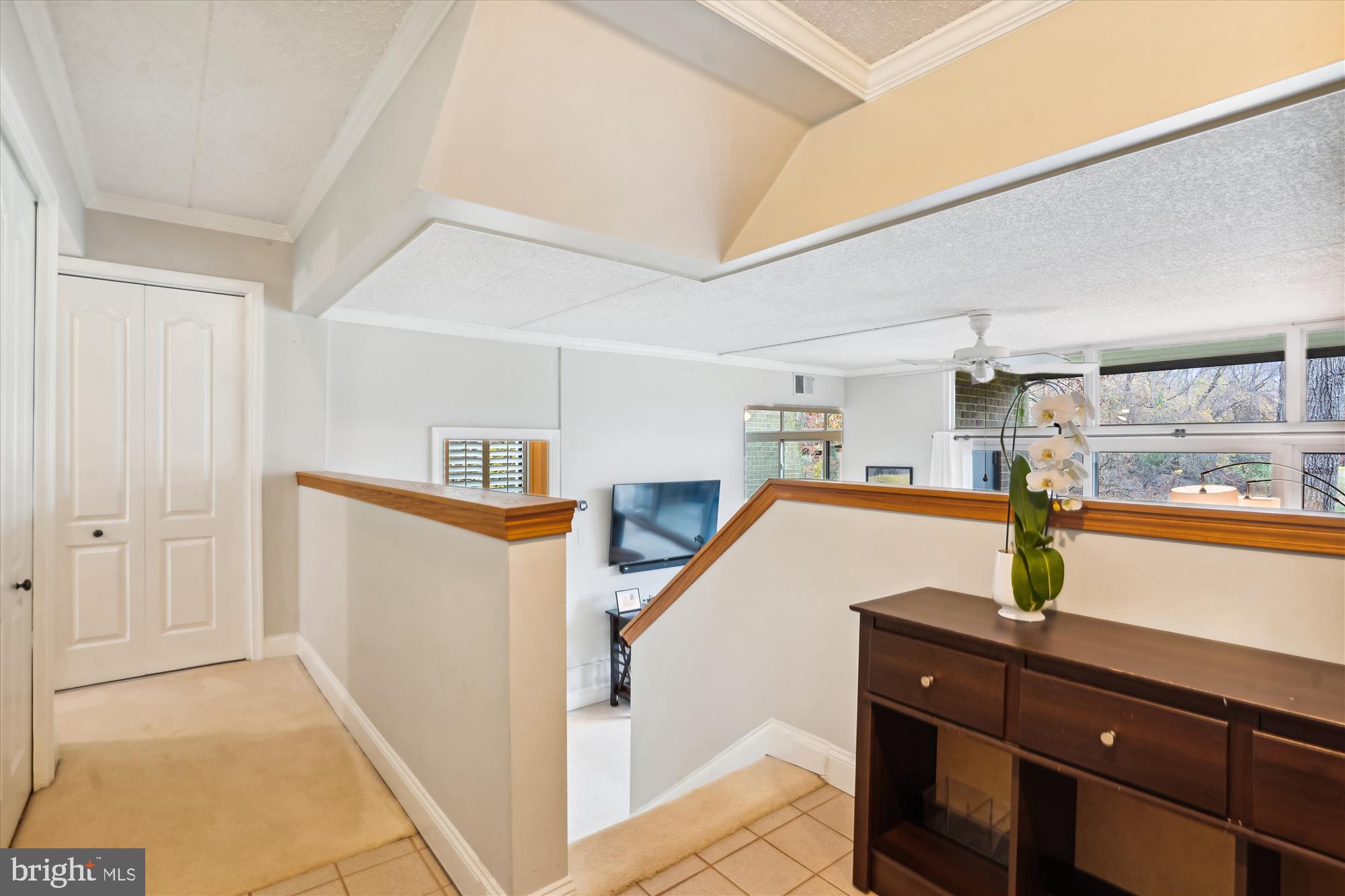 2122 GREEN WATCH WAY 200