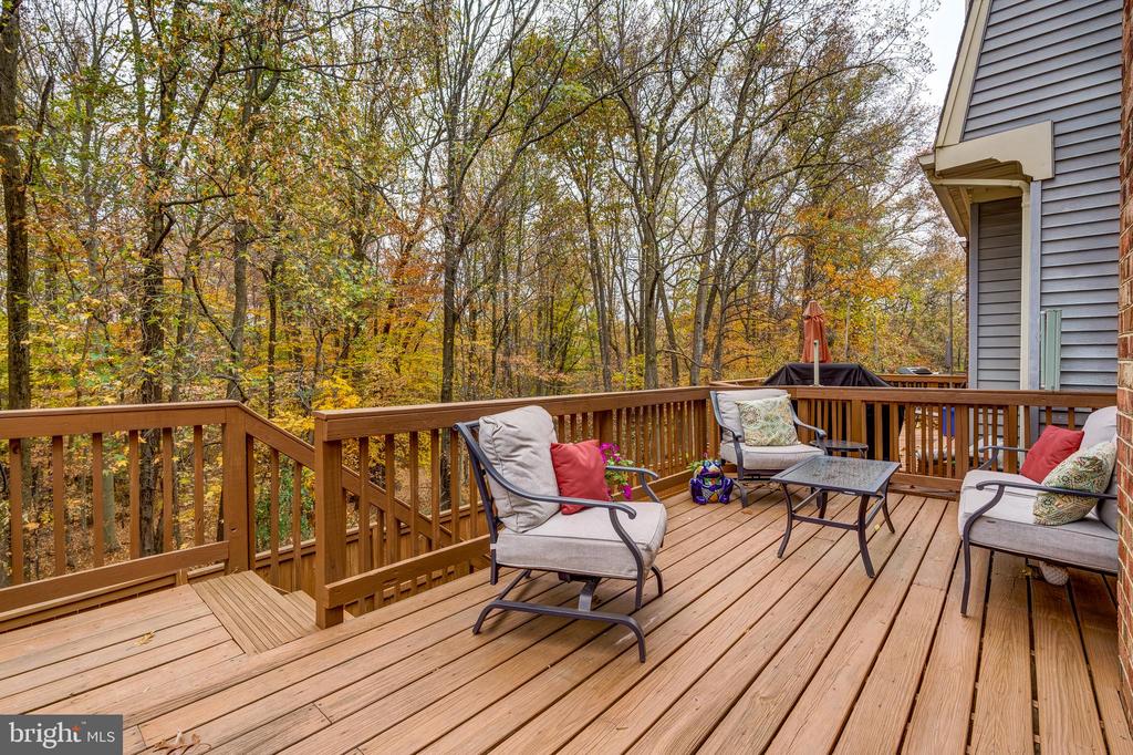 5936 WOODFIELD ESTATES DRIVE