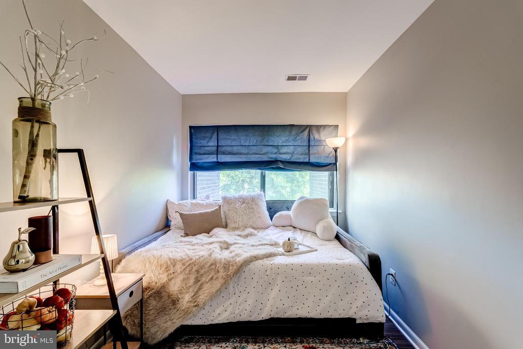 11260 CHESTNUT GROVE SQUARE 339