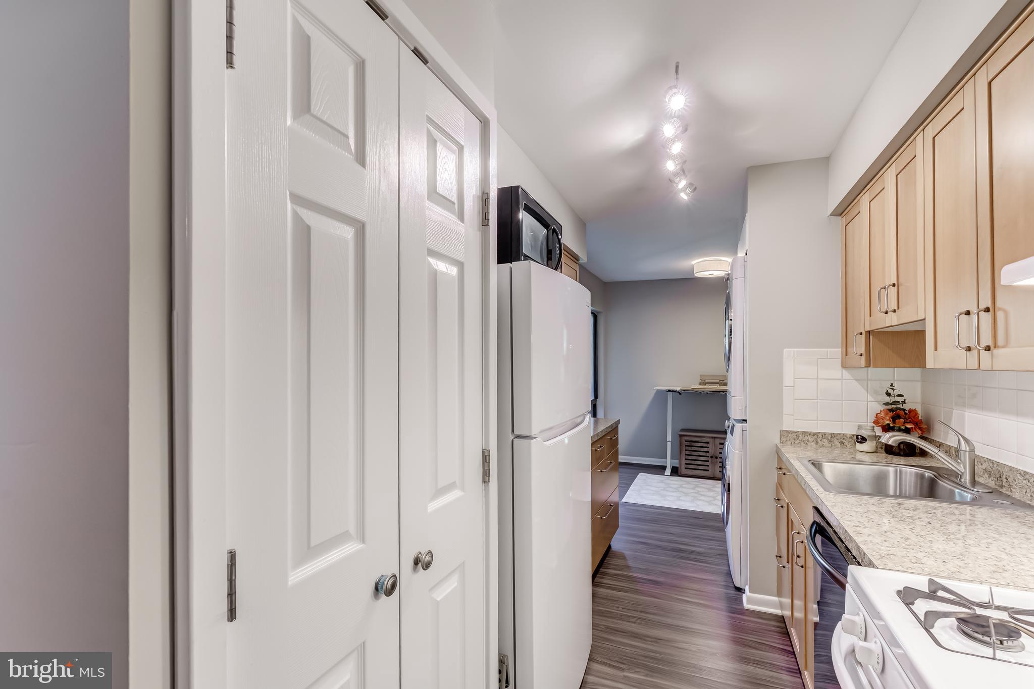 11260 CHESTNUT GROVE SQUARE 339