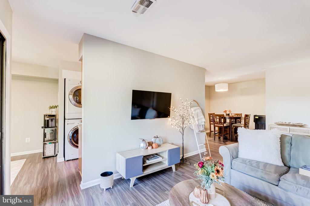 11260 CHESTNUT GROVE SQUARE 339