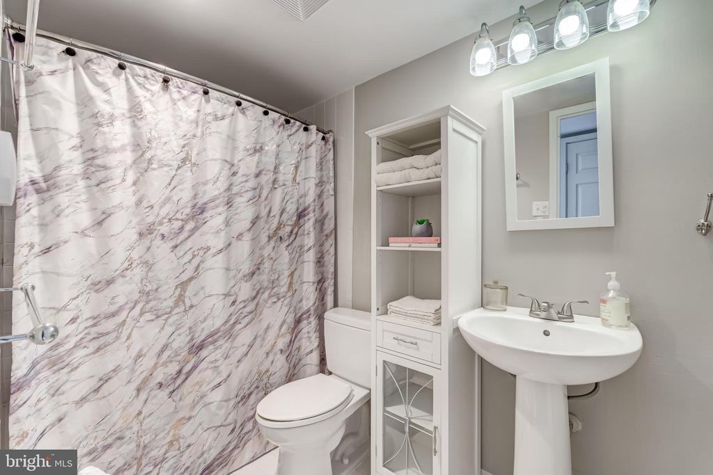 11260 CHESTNUT GROVE SQUARE 339