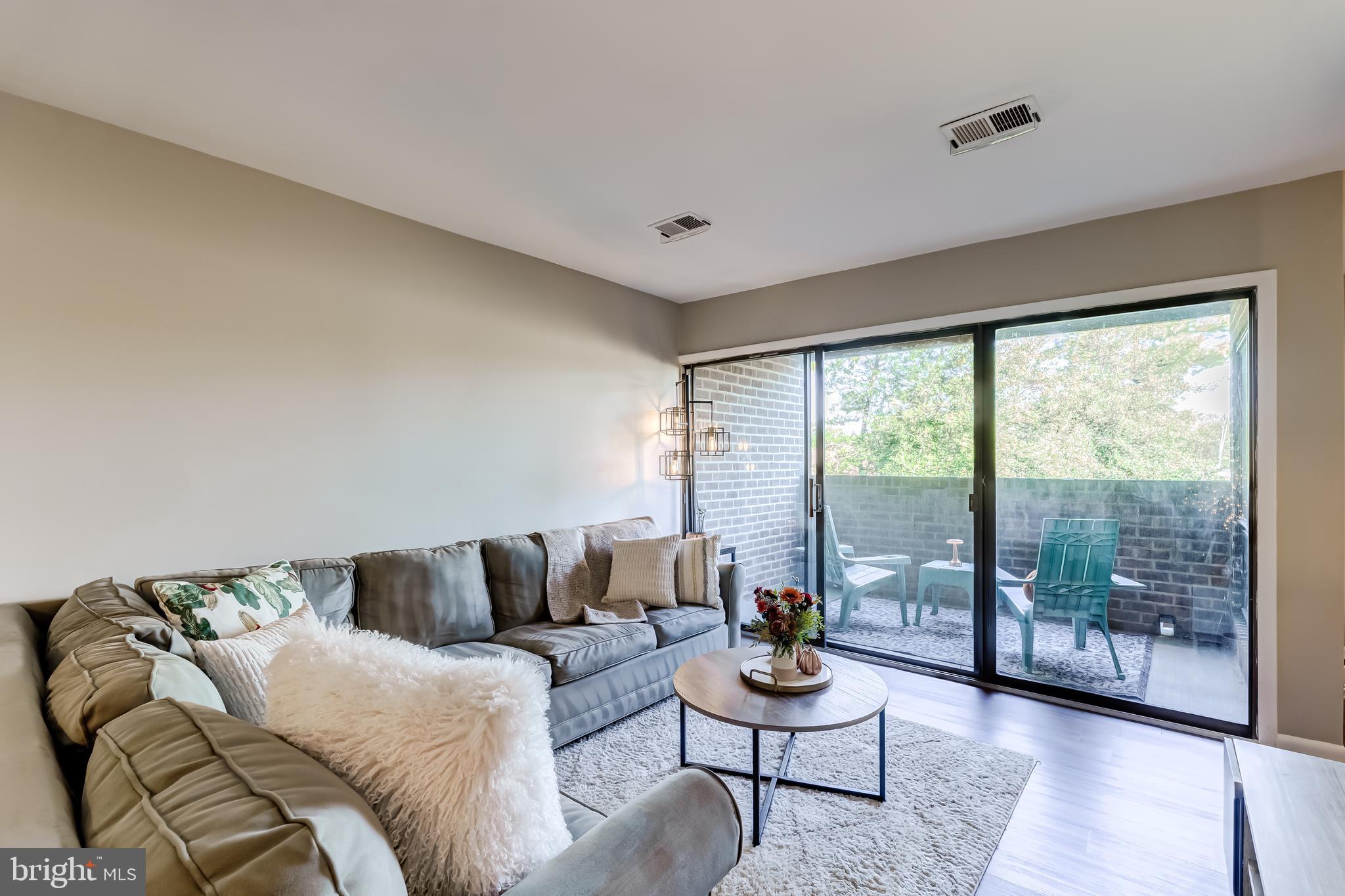 11260 CHESTNUT GROVE SQUARE 339