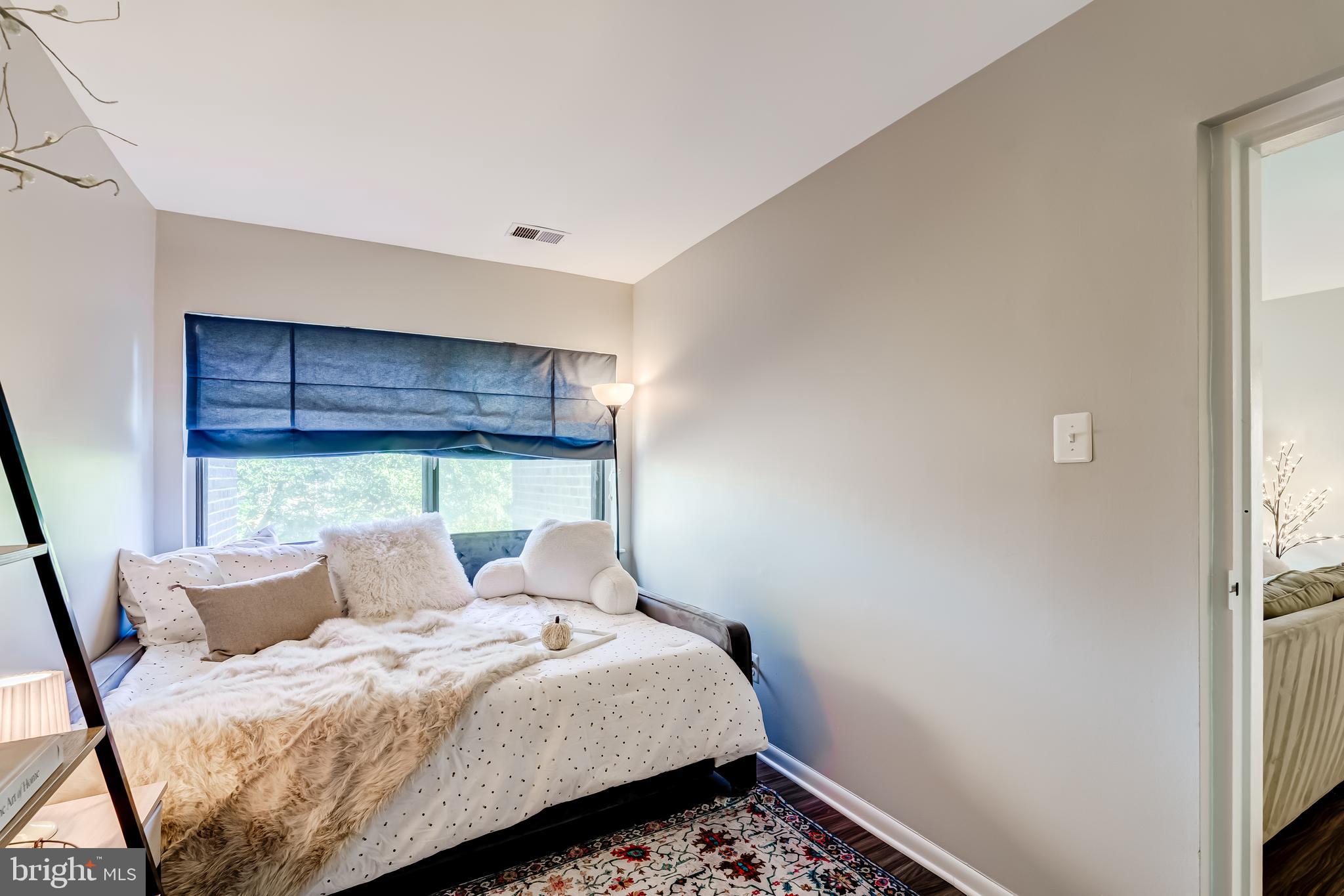 11260 CHESTNUT GROVE SQUARE 339