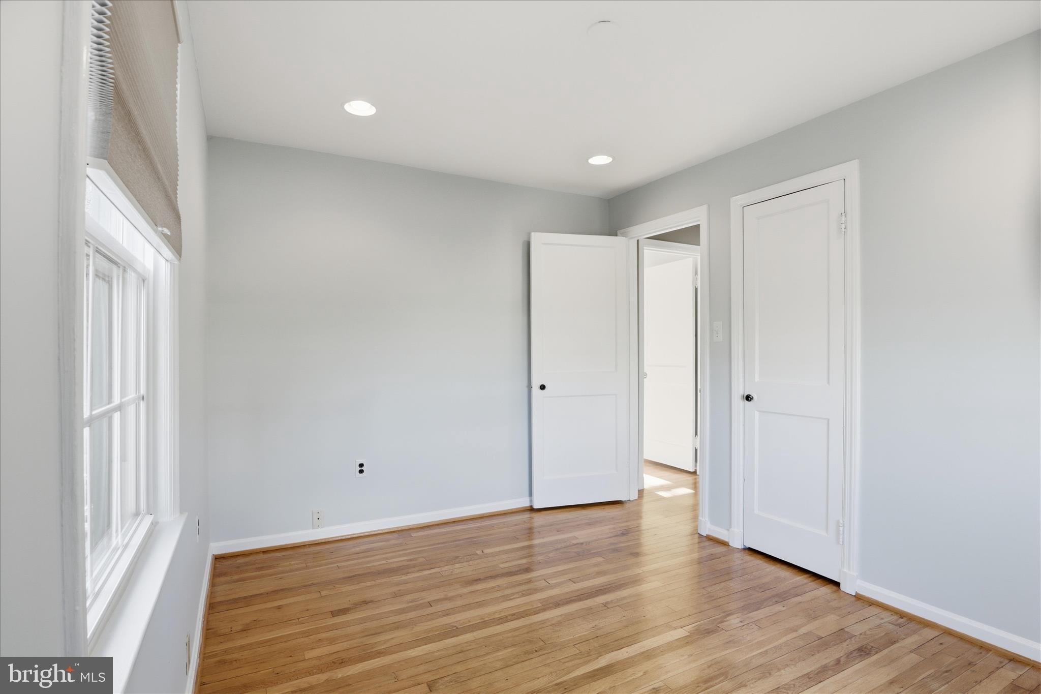 2238 ARLINGTON TERRACE