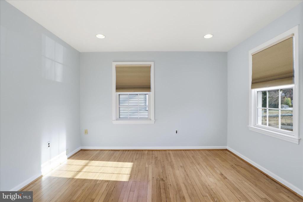 2238 ARLINGTON TERRACE