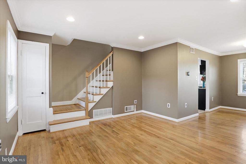 2238 ARLINGTON TERRACE