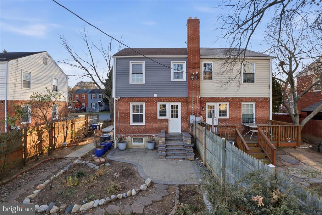 2238 ARLINGTON TERRACE