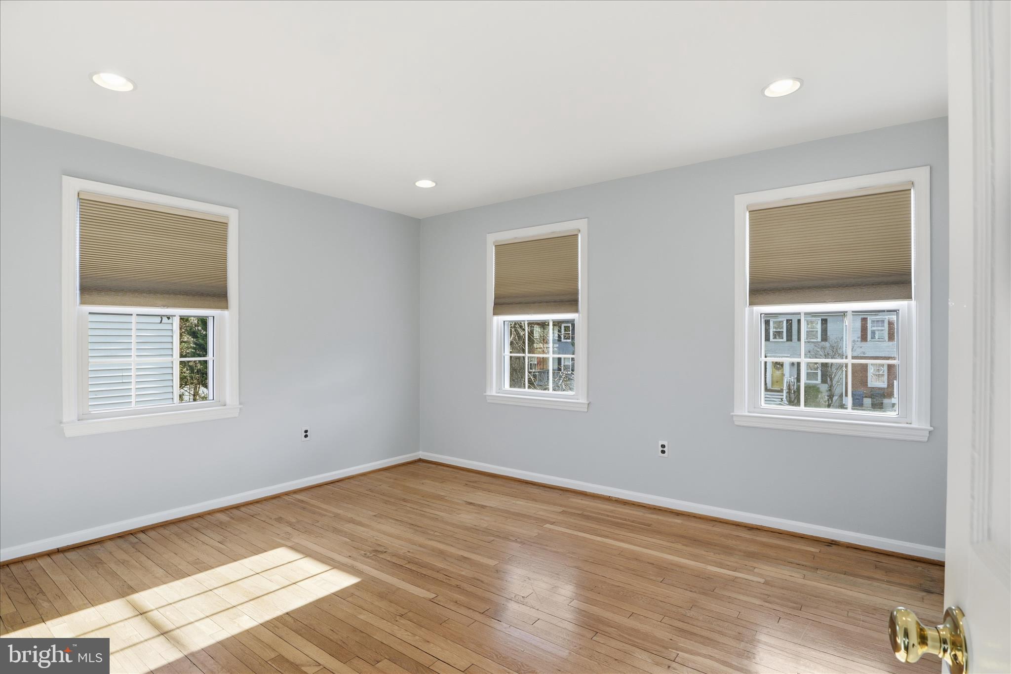 2238 ARLINGTON TERRACE