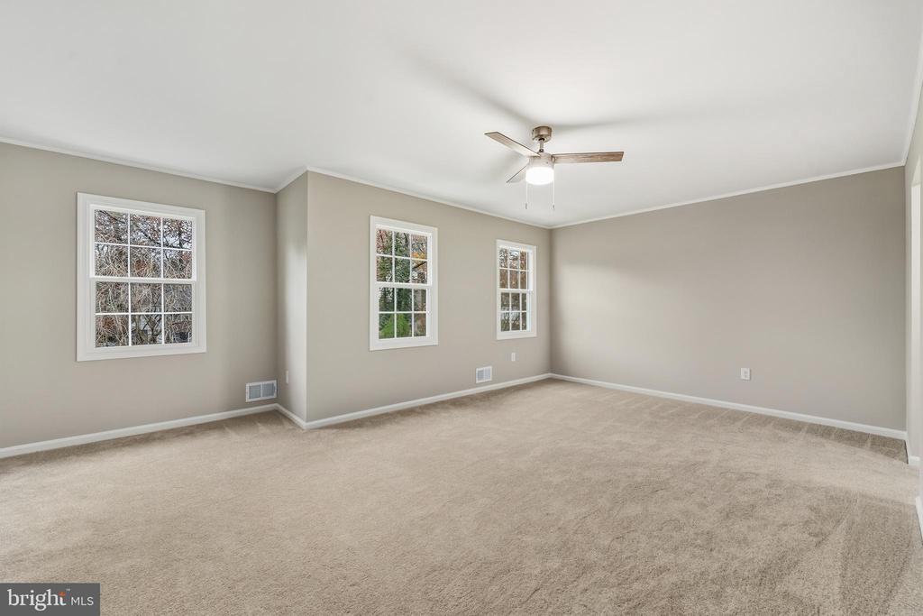 4903 KING DAVID BOULEVARD