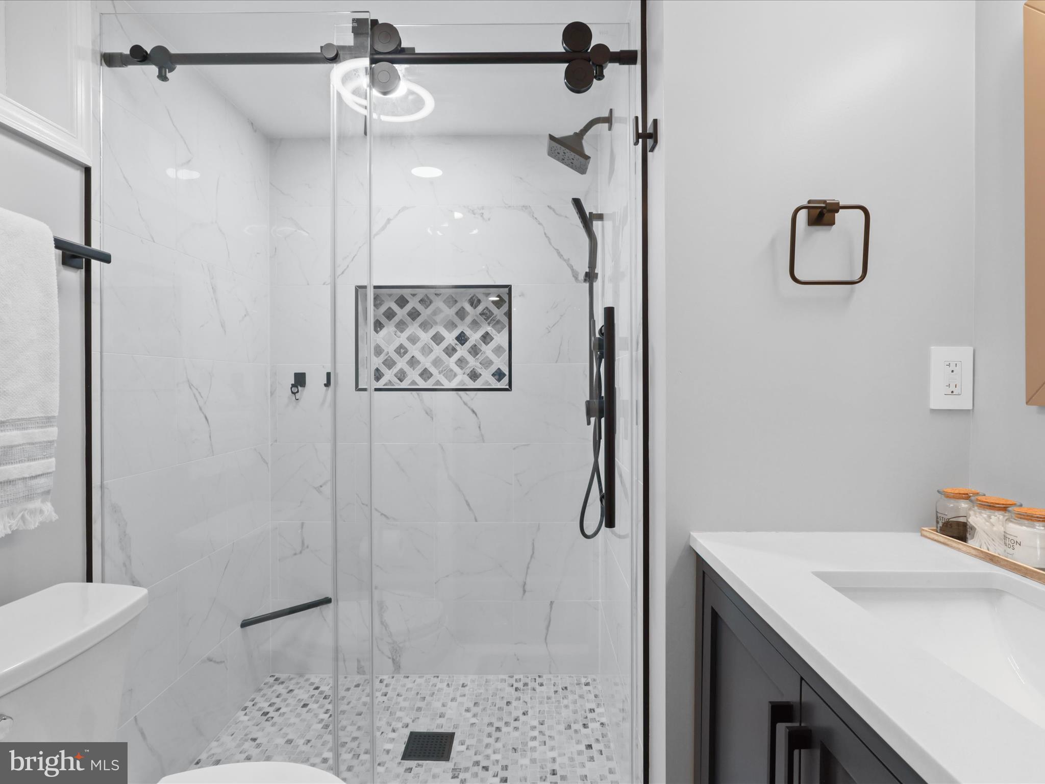 2203 ARLINGTON TERRACE