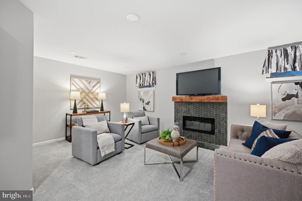 1232 WEATHERSTONE COURT