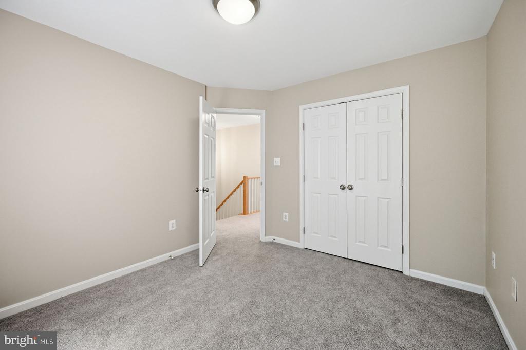 1232 WEATHERSTONE COURT