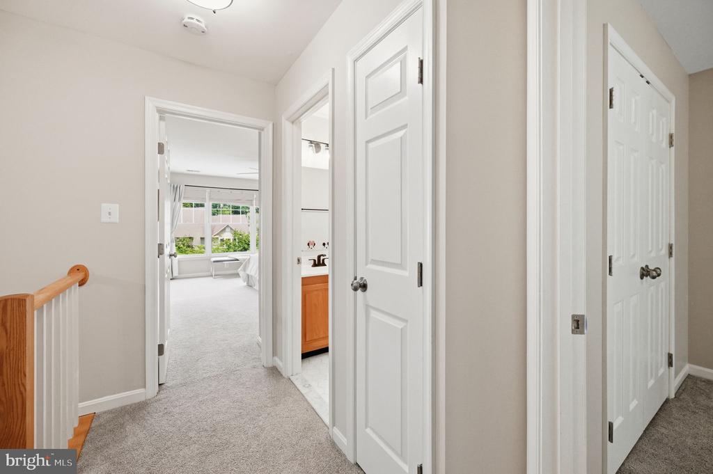 1232 WEATHERSTONE COURT