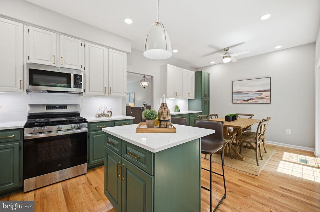1232 WEATHERSTONE COURT