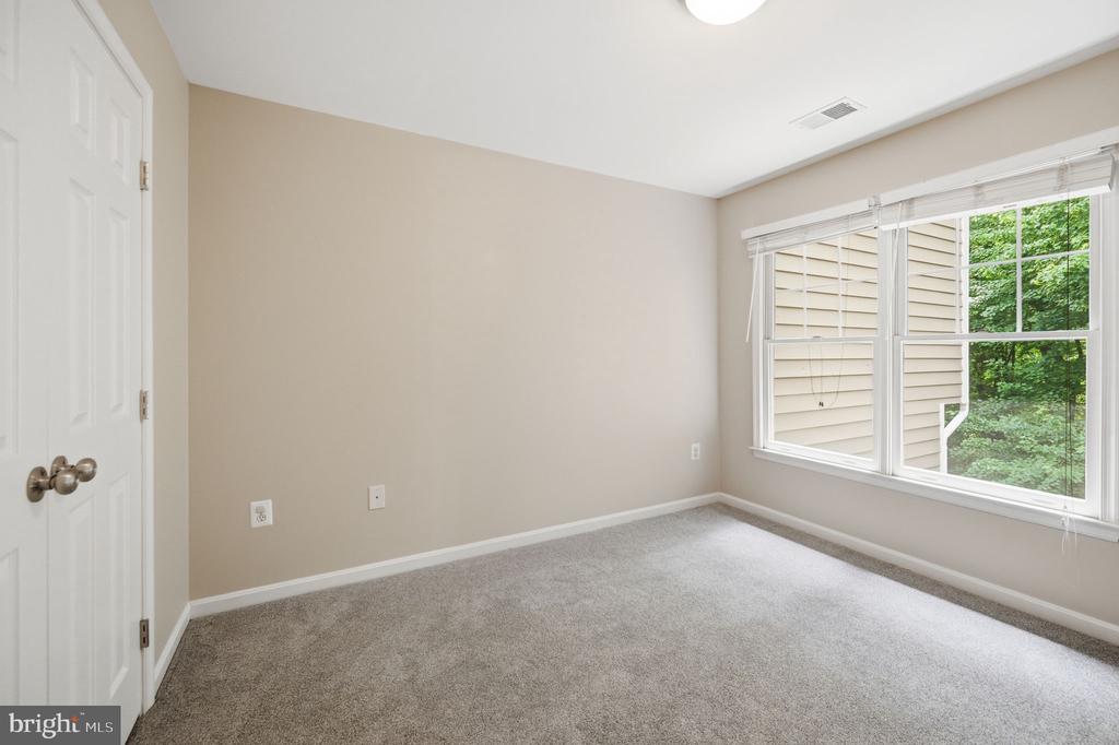 1232 WEATHERSTONE COURT