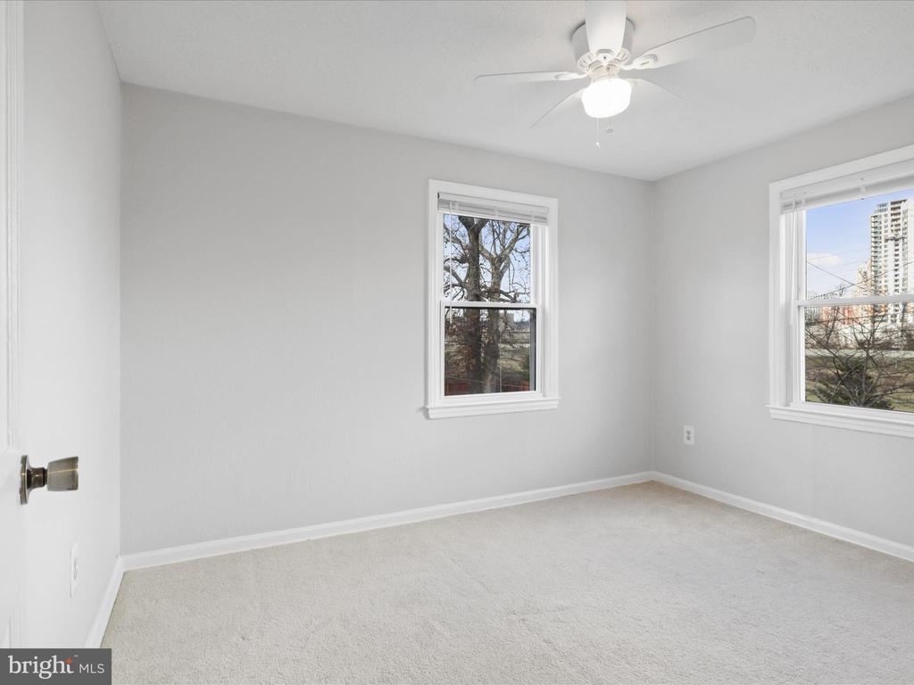 2236 ARLINGTON TERRACE