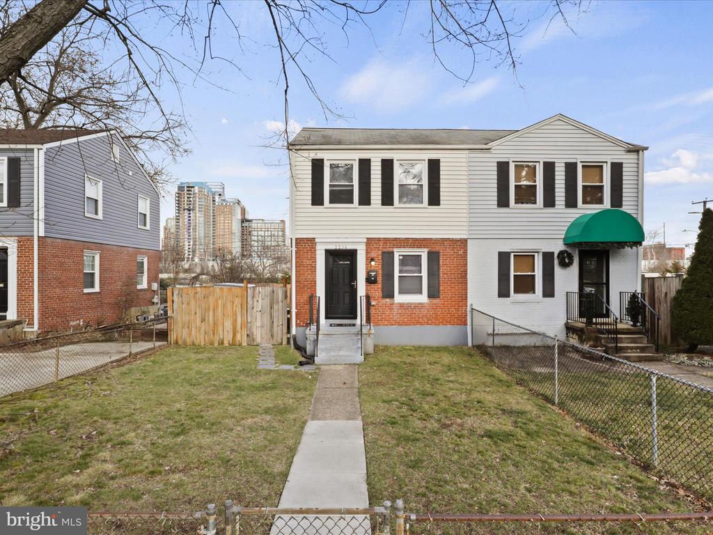 2236 ARLINGTON TERRACE