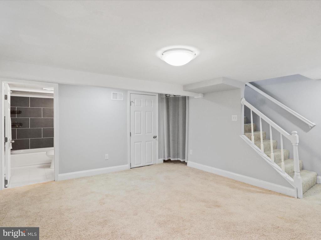 2236 ARLINGTON TERRACE