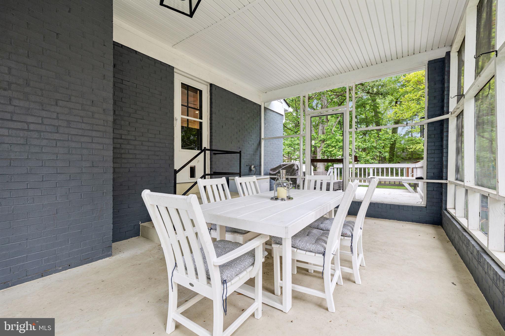 4324 JACKSON PLACE