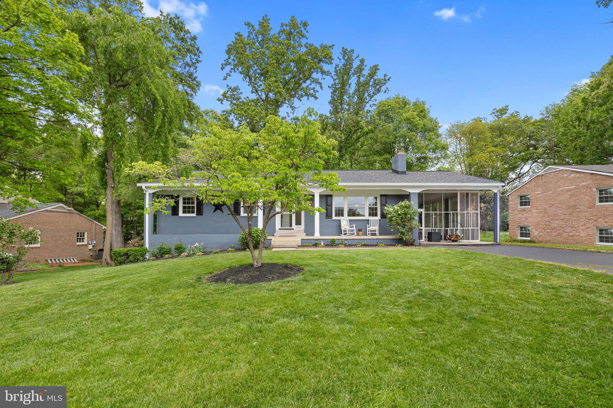 4324 JACKSON PLACE